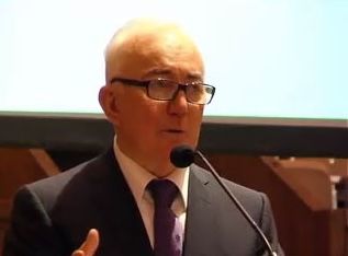 È in libreria Il coraggio di cooperare: Ivano Barberini, il calabrone e la pace come compito