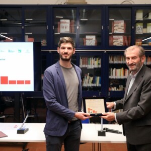 Bologna, 10/10/2023. 
Fondazione Barberini. Assegnazione del Premio Luciano Calanchi e Adriano Turrini per la cultura cooperativa per la miglior tesi di Laurea Magistrale e per la miglior tesi di Dottorato a tema cooperazione. Verrà inoltre conferita una Borsa di studio a dottorandə impegnatə in percorsi di ricerca internazionale comparata a tema economia e cultura cooperativa. 
Attribuzione dei Premi:
Miglior tesi di Dottorato a tema cooperazione a Marco Lomuscio. 
Foto Paolo Righi
